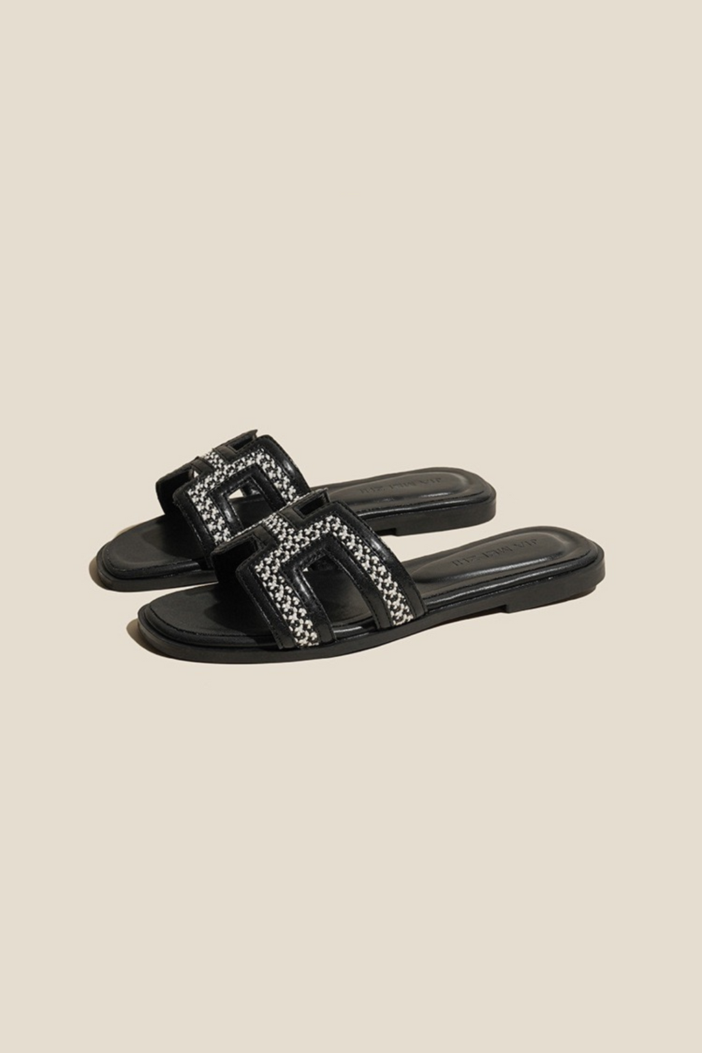 LILLY - SANDALS